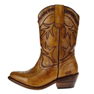 Bed Stu NWB Lancy Tan Windsor Glaze Cowboy Boots size 11 (runs small)